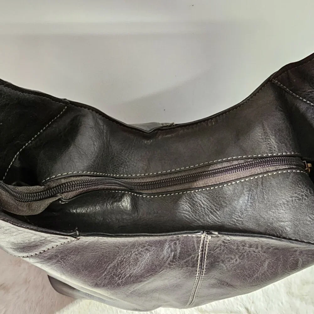 NWOT Black Gray Faux Leather Hobo Bag w/ Makeup Bag Crossbody